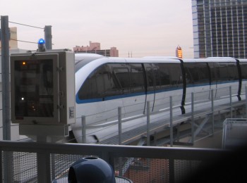 147_4707monorail.jpg