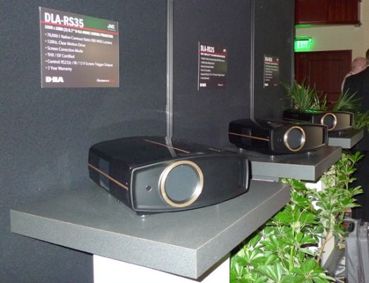 jvc-projectors-cedia-2009_1.jpg