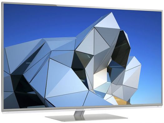 Panasonic-L47DT50_2.jpg
