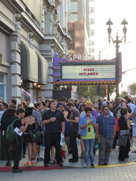 premier_crowd_1.JPG