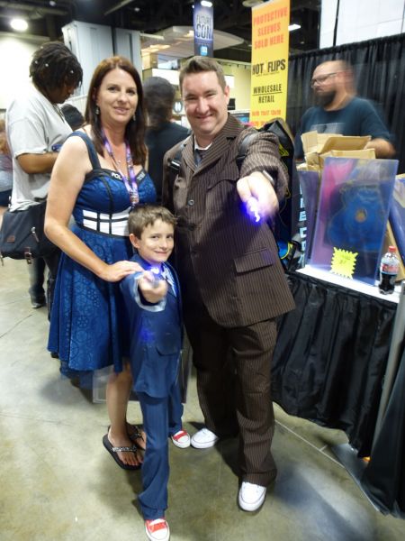 AC_con_floor_Dr_Who_fam2.jpg