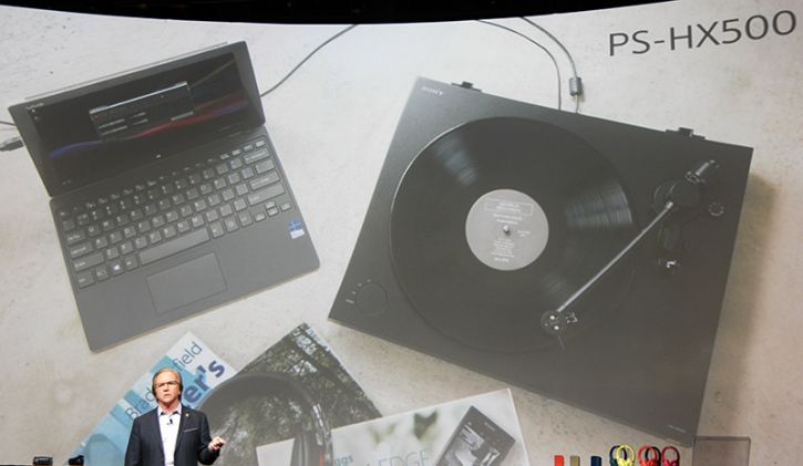 SAM_4927-mike-fasulo-sony-turntable_1.jpg