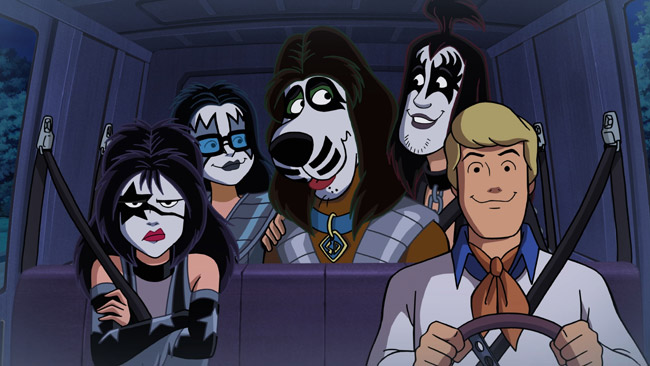 ScoobyDoo-Kiss-still.jpg